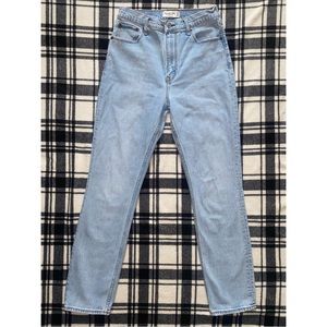 Abercrombie & Fitch The 90s Slim Straight Ultra High Rise Jeans